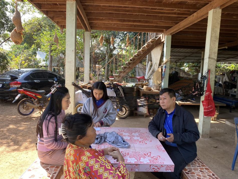 ผู้อำนวยการกองสาธารณสุขและสิ่งแวดล้อม พร้อมกับข้าราชการ ออกตรวจสอบเรื่องร้องเรียนเหตุรำคาญ จากการเลี้ยงสุกร ณ หมู่ 7 บ้านหนองปลาน้อย