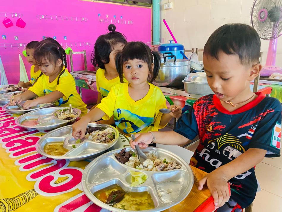  เทศบาลตำบลเหล่าปอแดง ออกตรวจคุณภาพอาหารกลางวัน ของศูนย์พัฒนาเด็กเล็กบ้านเหล่าปอแดง