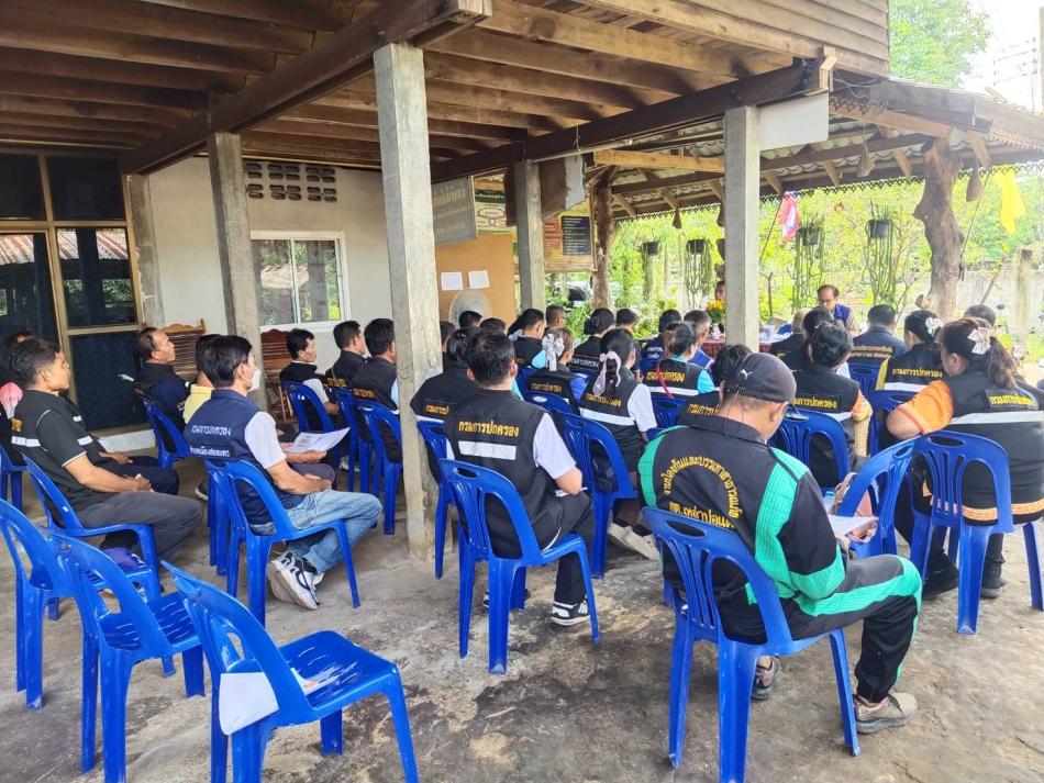 ปภ.เทศบาลตำบลเหล่าปอแดงประชุมร่วมกับผู้นำชุมชนและเกษตรกรตำบลเรื่องกฏเกณฑ์การช่วยเหลือผู้ประสบภัยเกี่ยวกับเกษตรกรรม